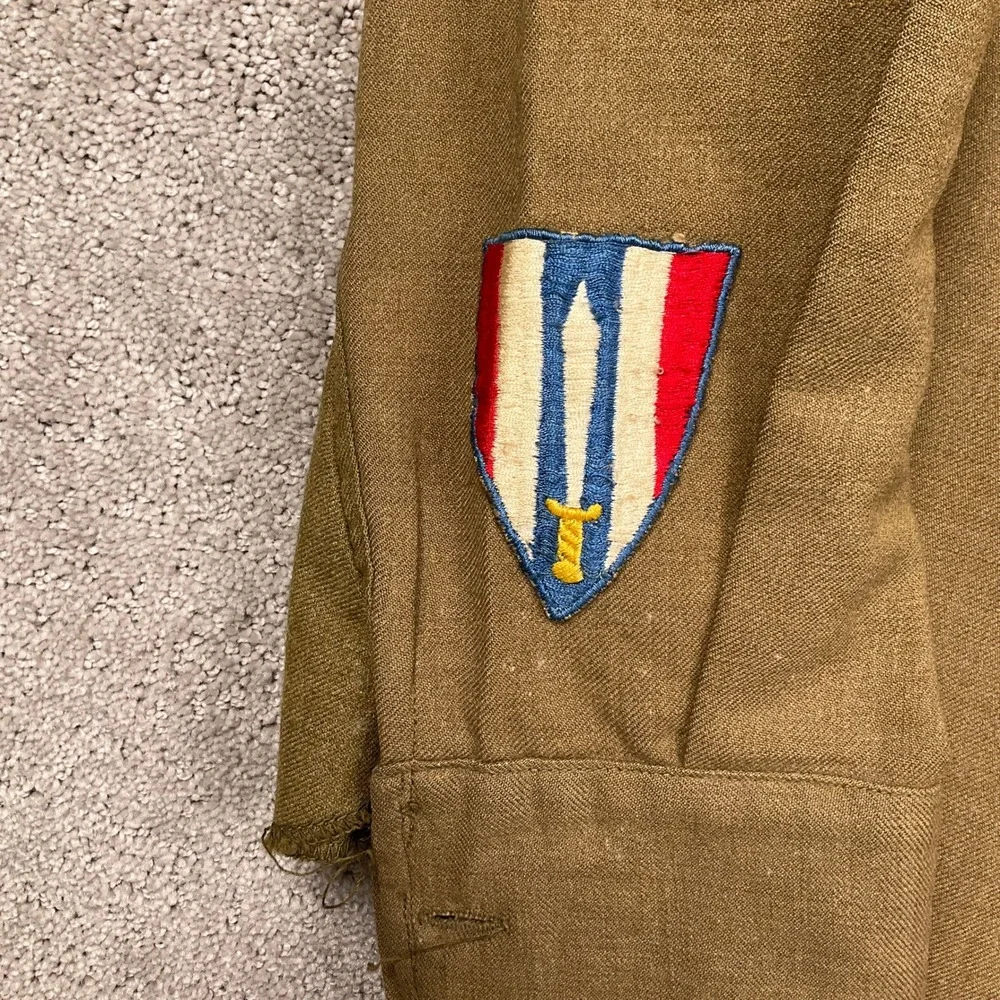 US Military Field Shirt Men 15x33 Khaki WWII Techinician 5th Grade First Service